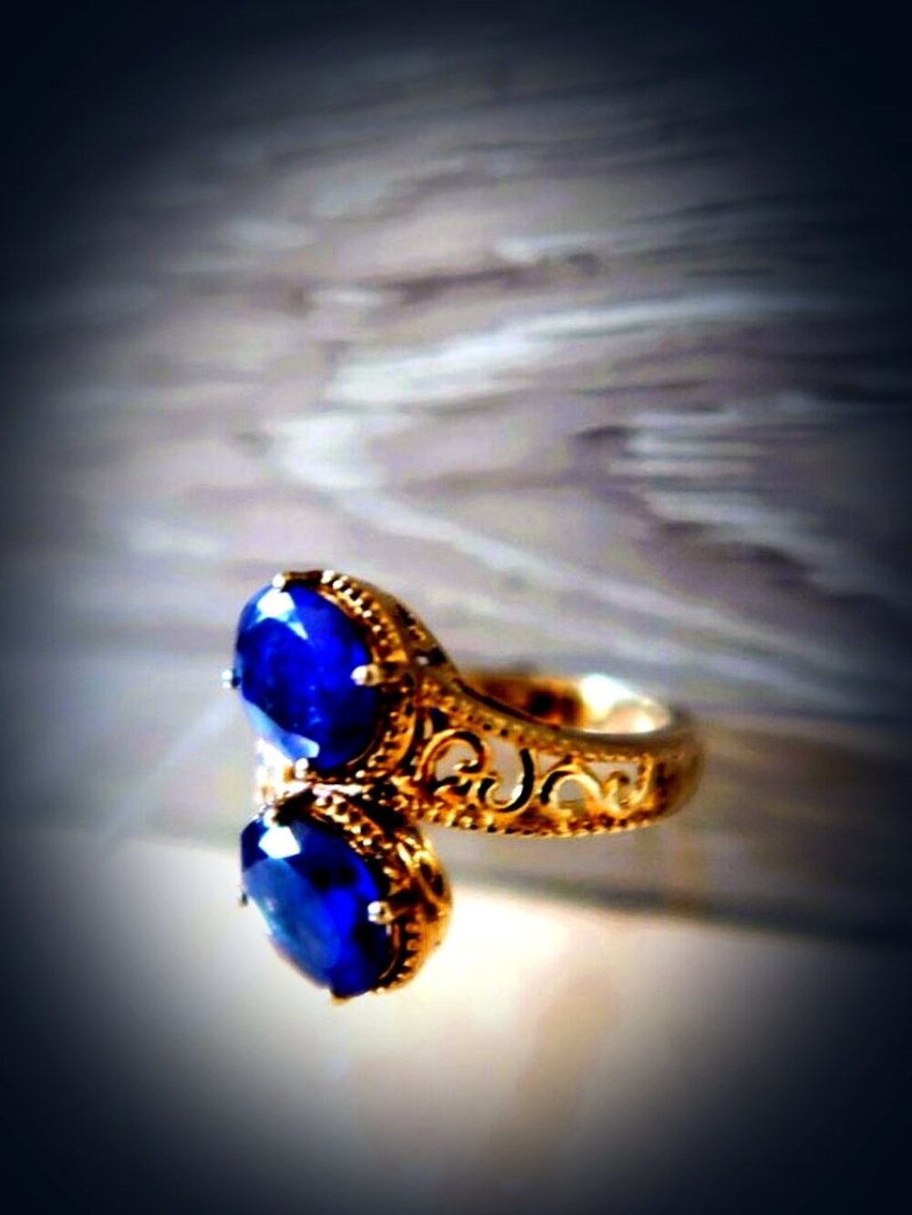 STS 925 "Good with Life" Double Blue Oval Filigree Ring Gold Tone Unisex